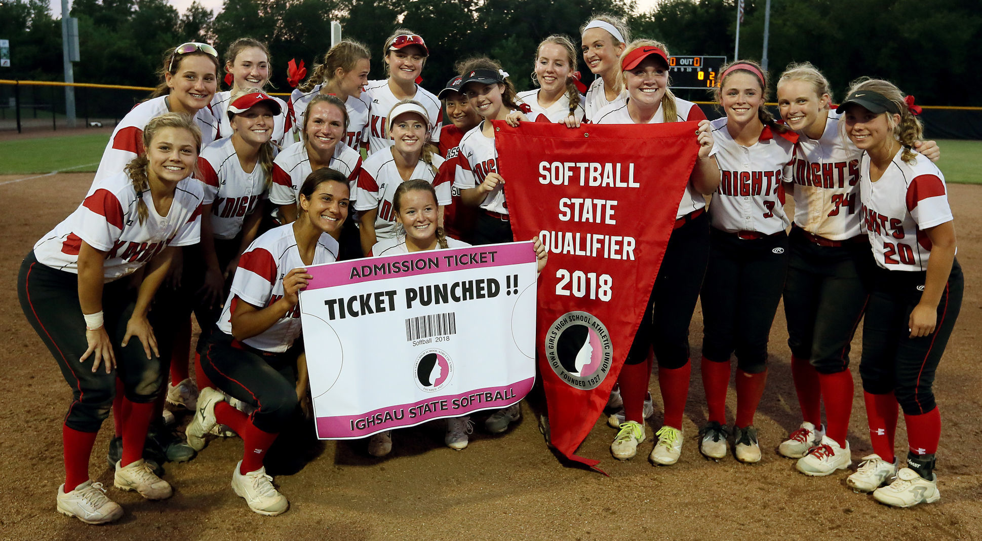 070918-softball-final-014